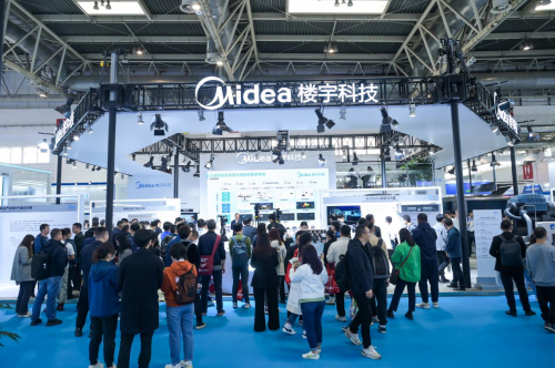 美的楼宇科技亮相2024中国制冷展为建筑绿改提供新路径(图1)
