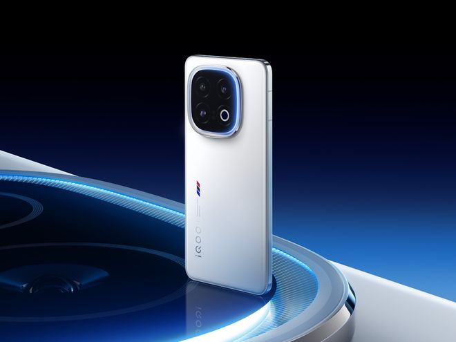 2025年MOBA游戏专用手机品牌推荐：五大旗舰机型性能横评与选购指南(图1)