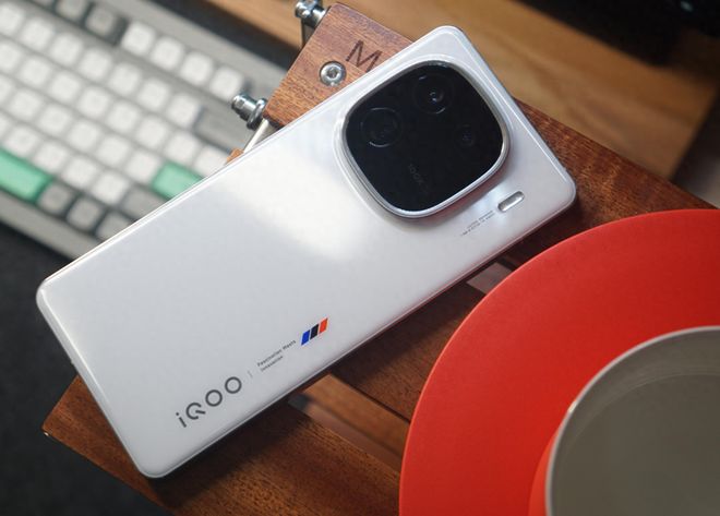 2025年MOBA游戏专用手机品牌推荐：五大旗舰机型性能横评与选购指南(图3)