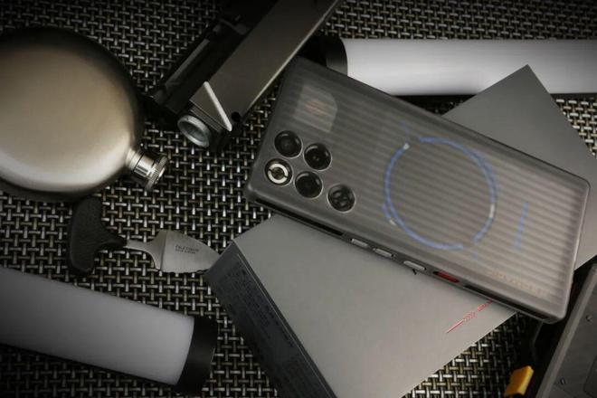 “当风行者加持水魔法”——看红魔11Pro系列如何解读“战力无限”(图12)