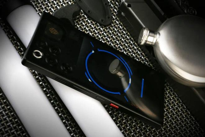 “当风行者加持水魔法”——看红魔11Pro系列如何解读“战力无限”(图14)