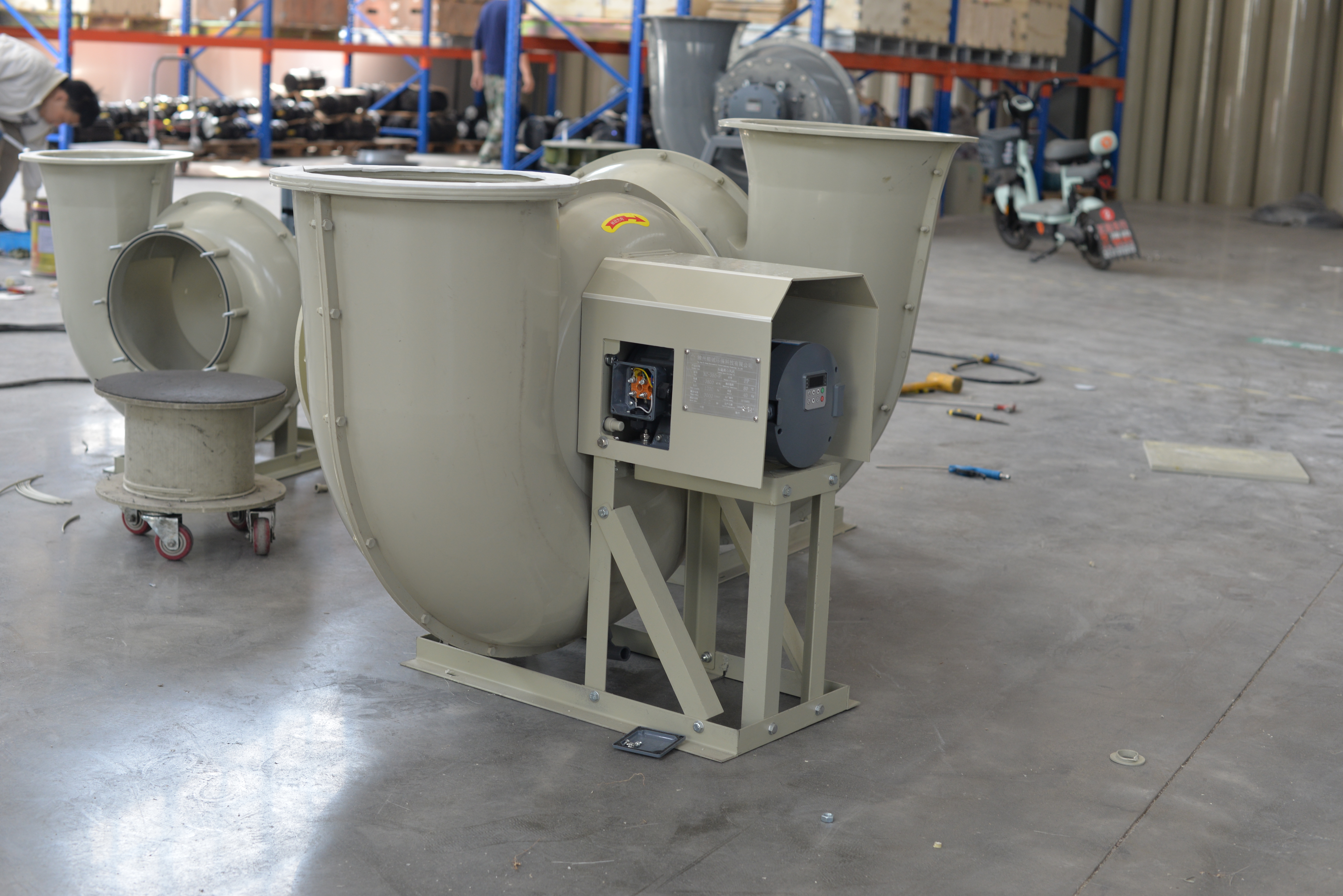 2026年风机厂家实力推荐：玻璃钢风机废气处理永磁节能工业排专业制造与节能改造方案深度解析(图1)